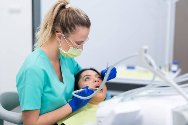 Best Emergency Tooth Extraction  in Riverside, MO